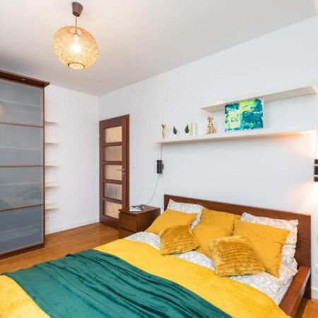 Апартаменты Superapart Wilanowska 7, "Pet-Friendly With Elevator & Parking" Варшава Экстерьер фото
