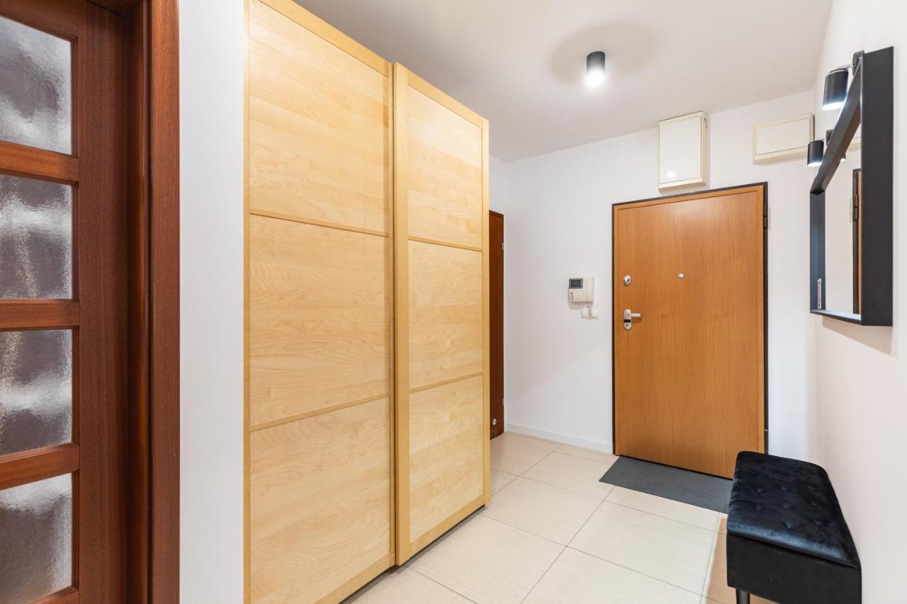 Апартаменты Superapart Wilanowska 7, "Pet-Friendly With Elevator & Parking" Варшава Экстерьер фото